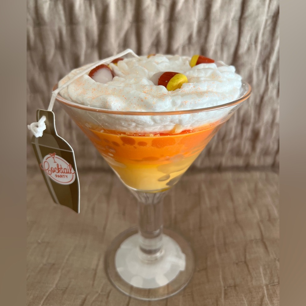 NWT Candy Corn Lane Halloween Triple Layered Candy Corn Martini Glass Candle